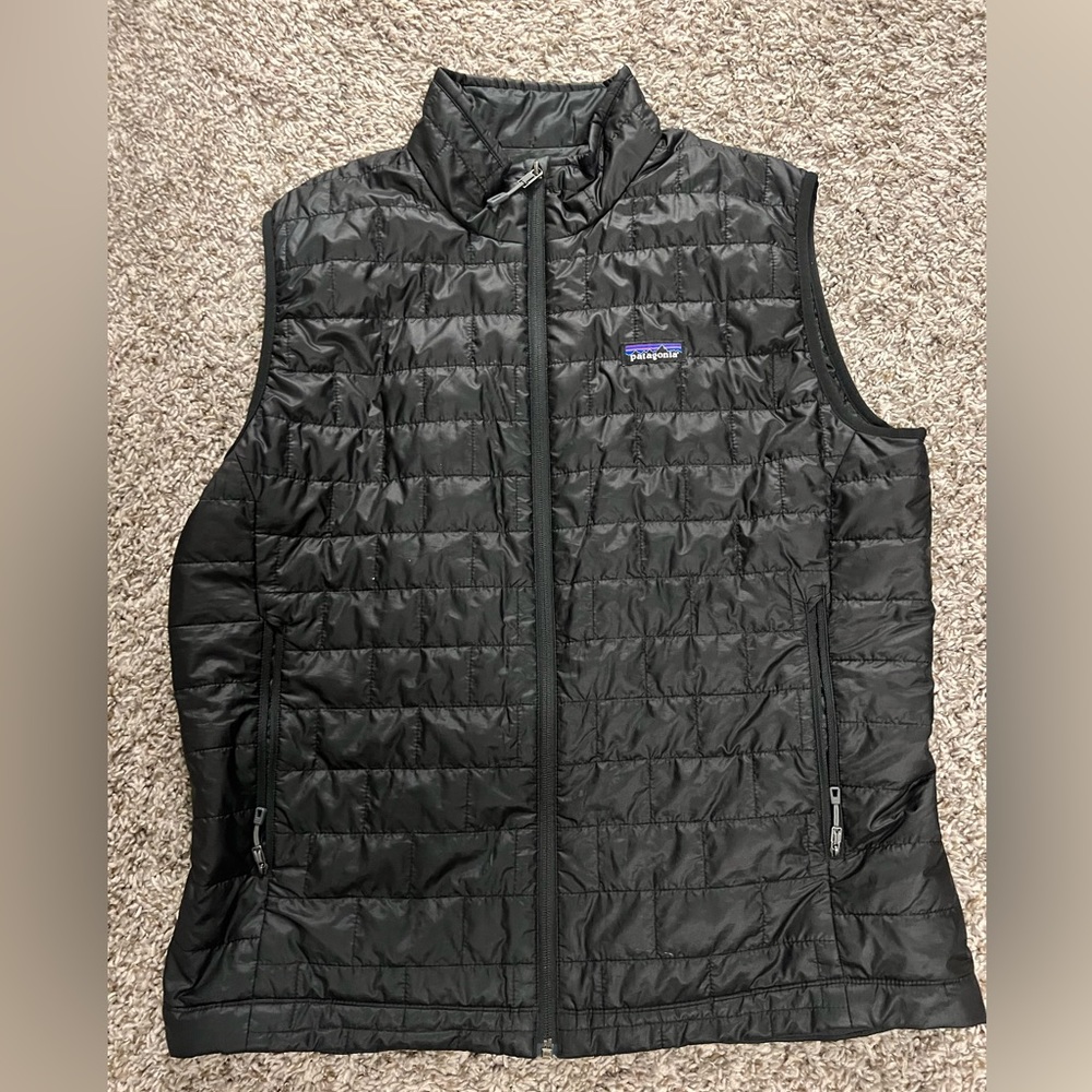 Men’s Patagonia Down Vest Nano Size Large Black